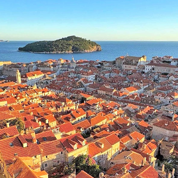 【金旅獎升級版－克.斯.波.蒙12日】